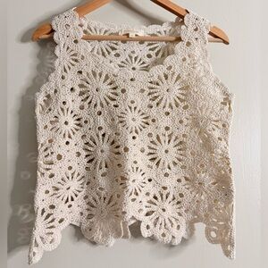 Rebellion Again BOHO Crocheted Floral‎ Pattern Tank Crop Top size Medium